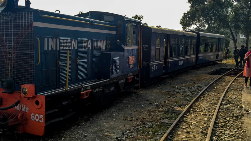 Toy Train: Siliguri - Darjeeling