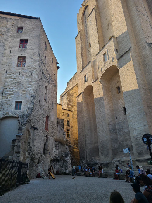 Exploring Avignon!