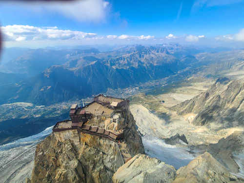 Stunning views in all directions from Aguille du Midi.