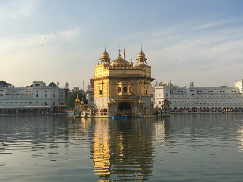 Amritsar-Golden-Temple-04.jpg