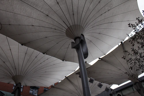 04_awning.jpg