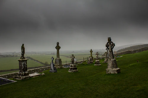 20_cashel_graves.jpg